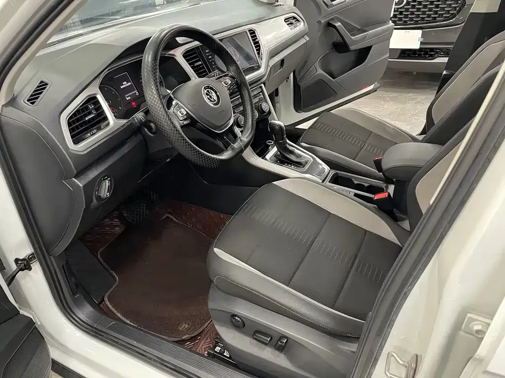 Volkswagen T-Roc 2021 из CN, фото 4