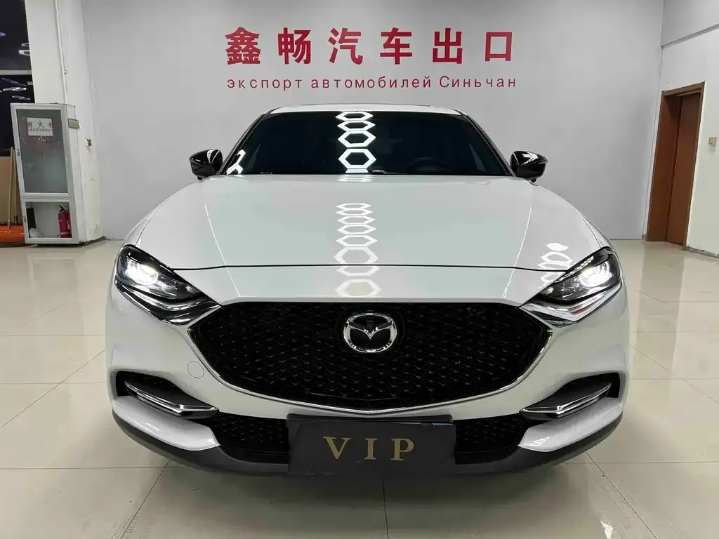 Mazda CX-4 2023 из CN, фото 2