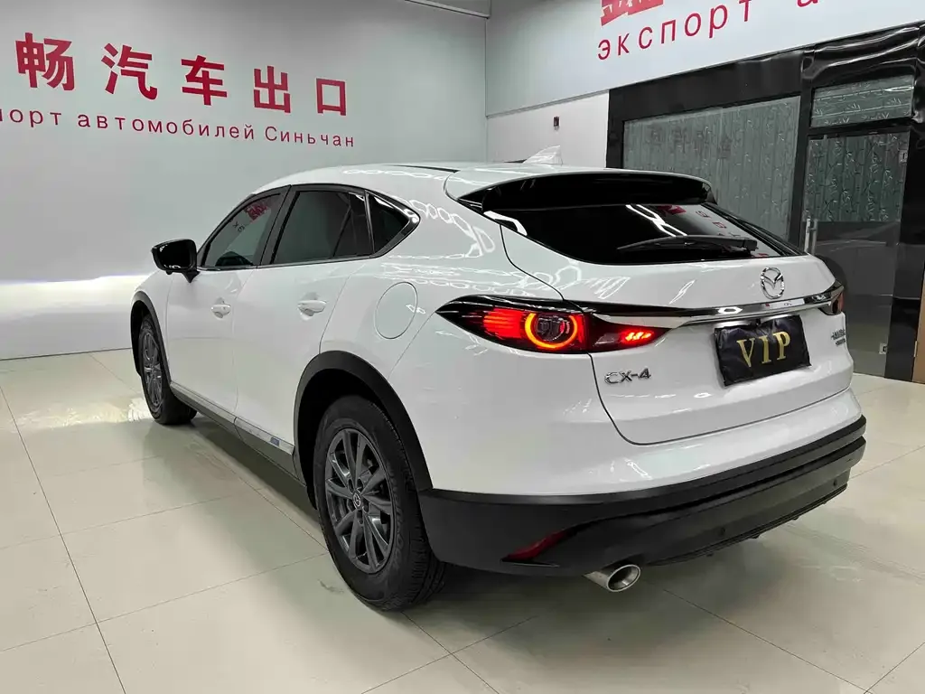 Mazda CX-4 2023 из CN, фото 4
