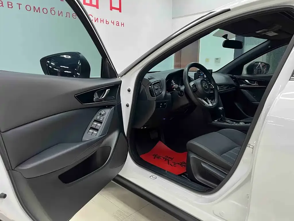 Mazda CX-4 2023 из CN, фото 9
