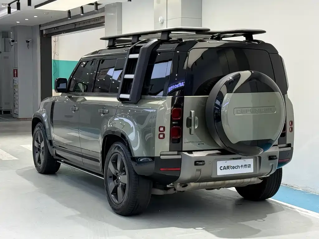 Land Rover Defender 2023 из CN, фото 2