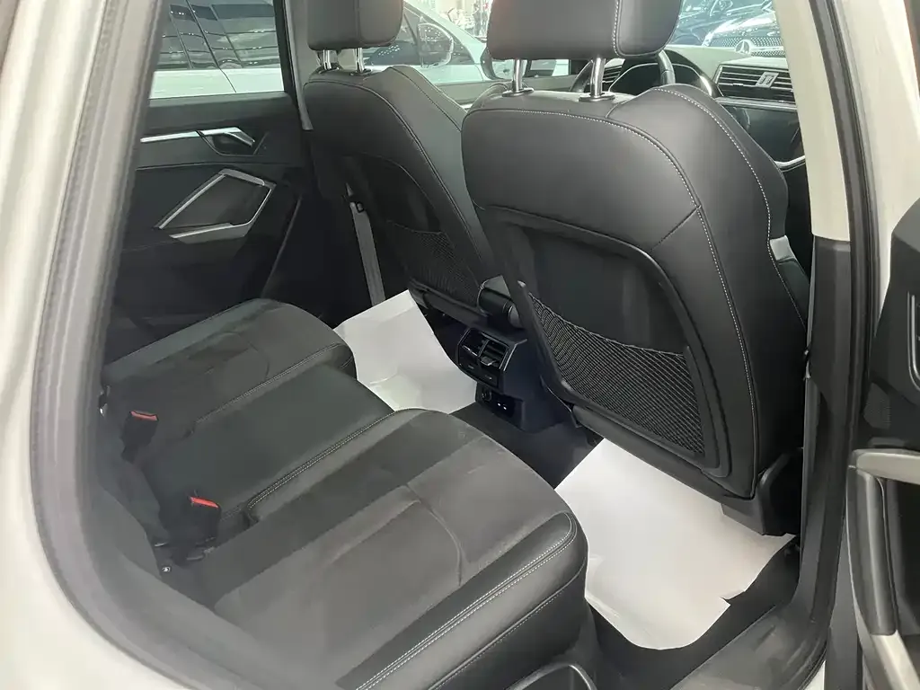 Audi Q3 2022 из CN, фото 8