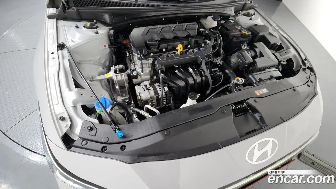 Hyundai AVANTE — фото 8
