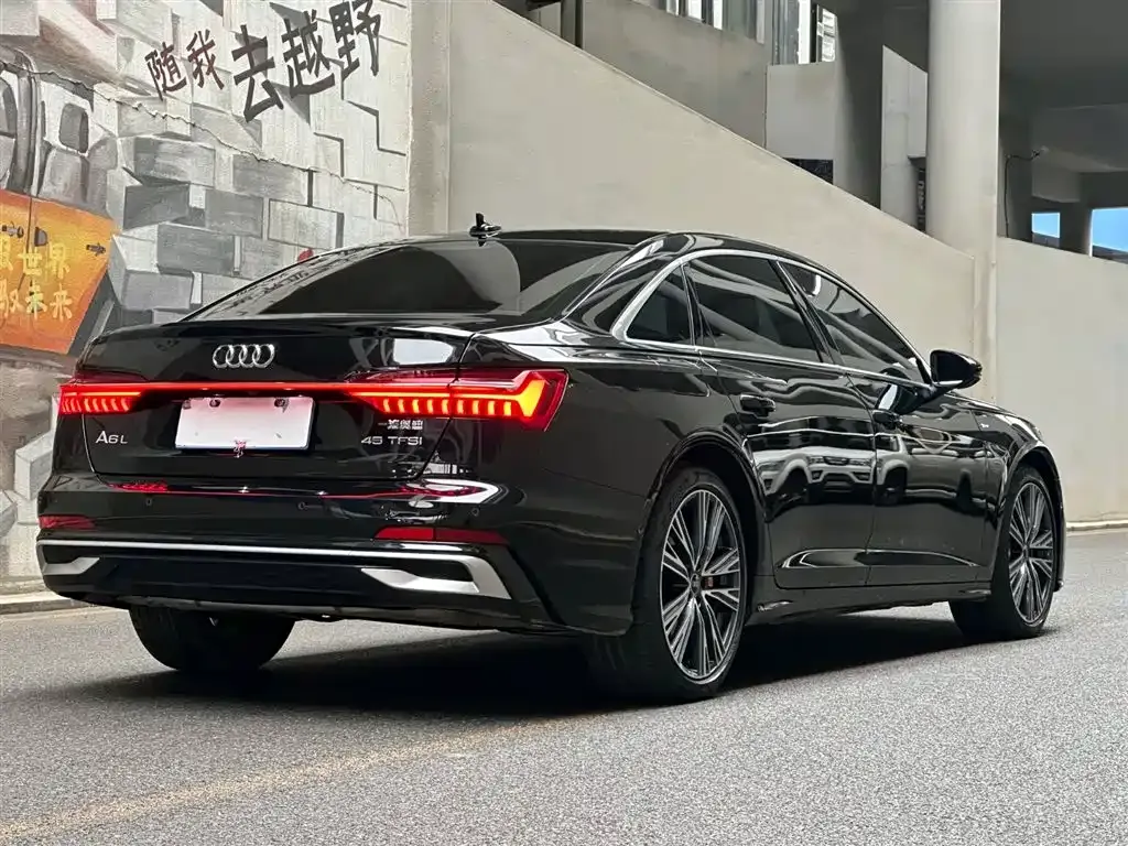 Audi A6L — фото 4