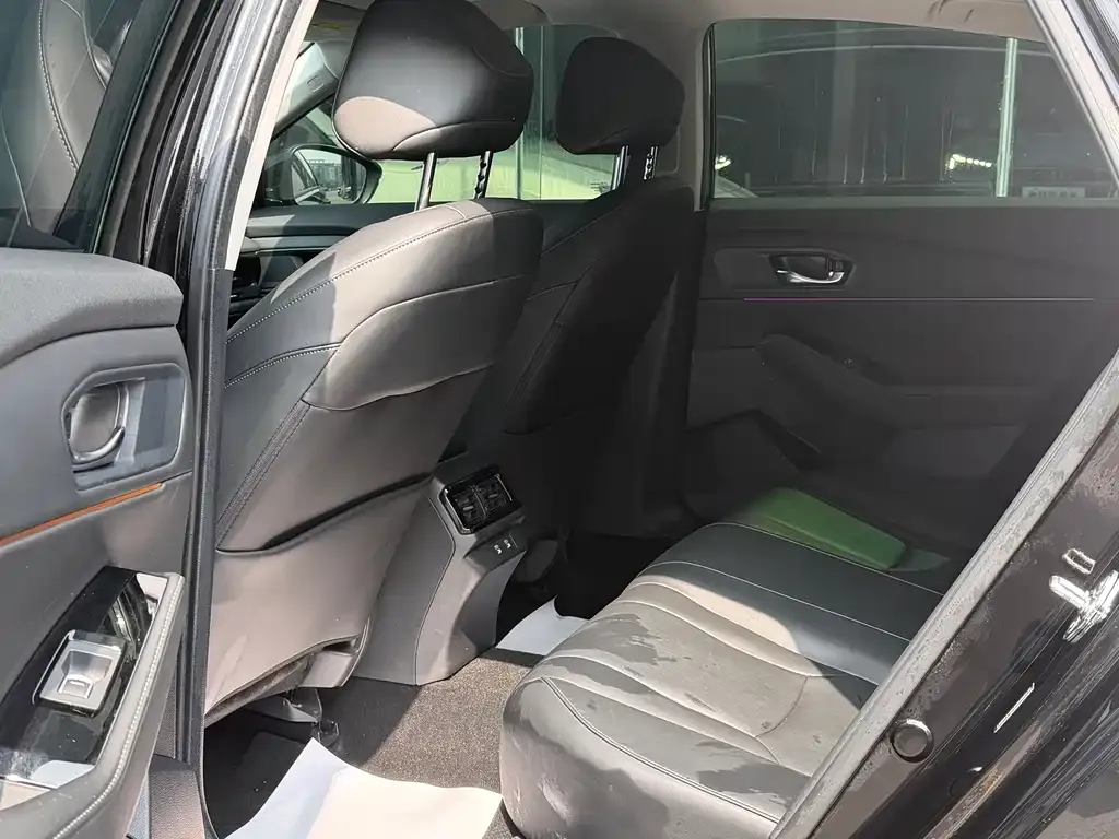 Honda Accord 2023 из CN, фото 8