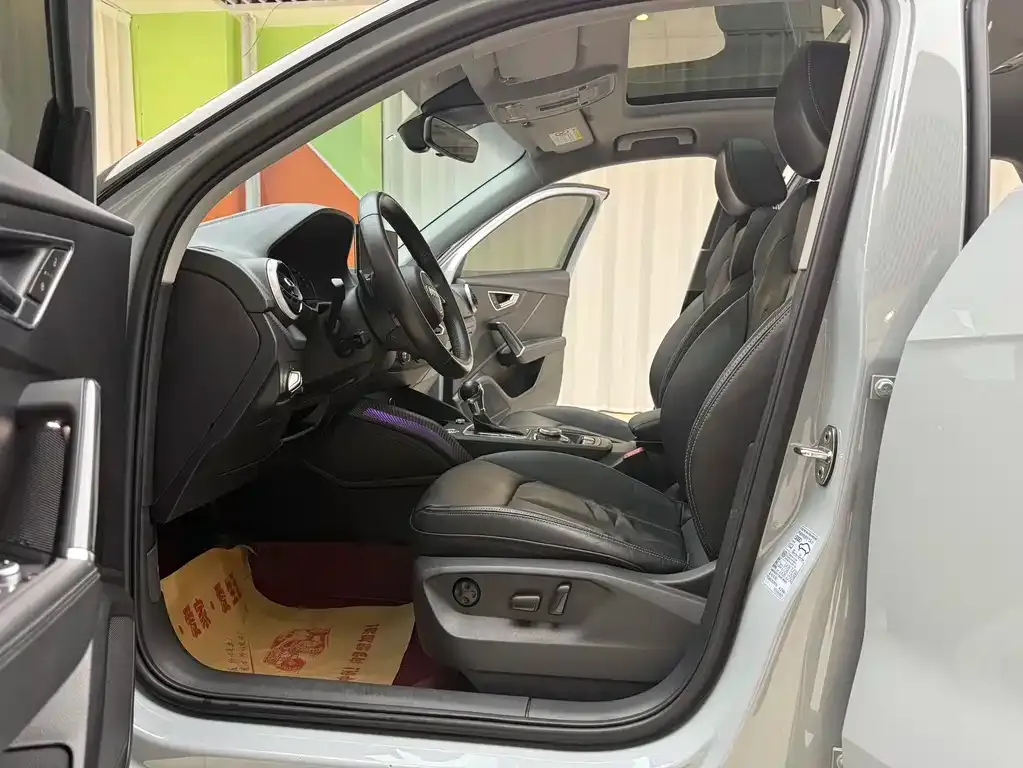 Audi Q2L 2023 из CN, фото 8