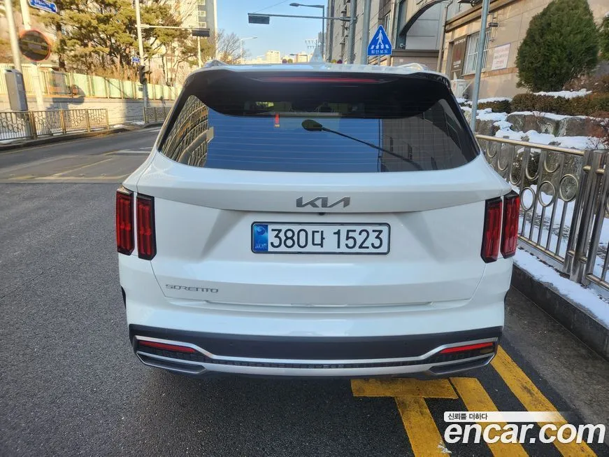 Kia Sorento — фото 7