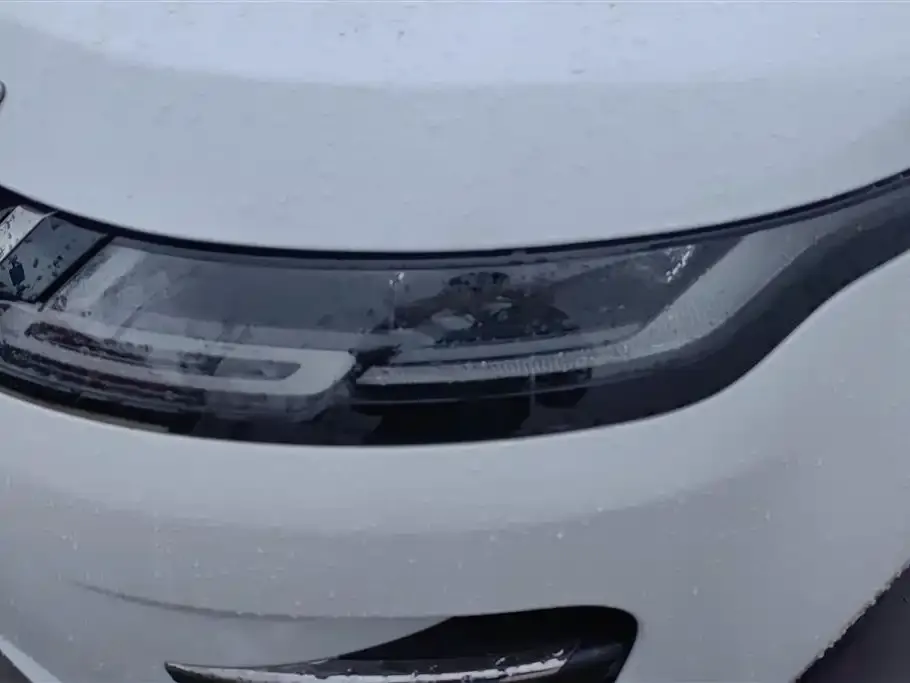 Land Rover Evoque PHEV 2023 из CN, фото 2