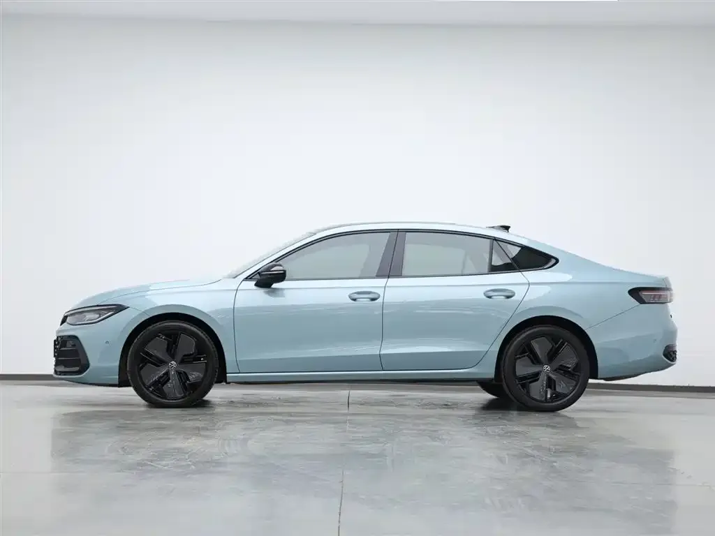 Volkswagen Passat — фото 5