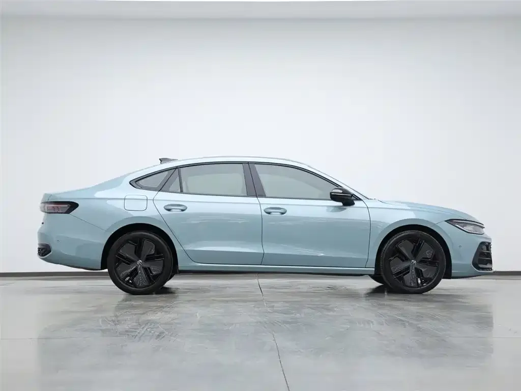 Volkswagen Passat — фото 2