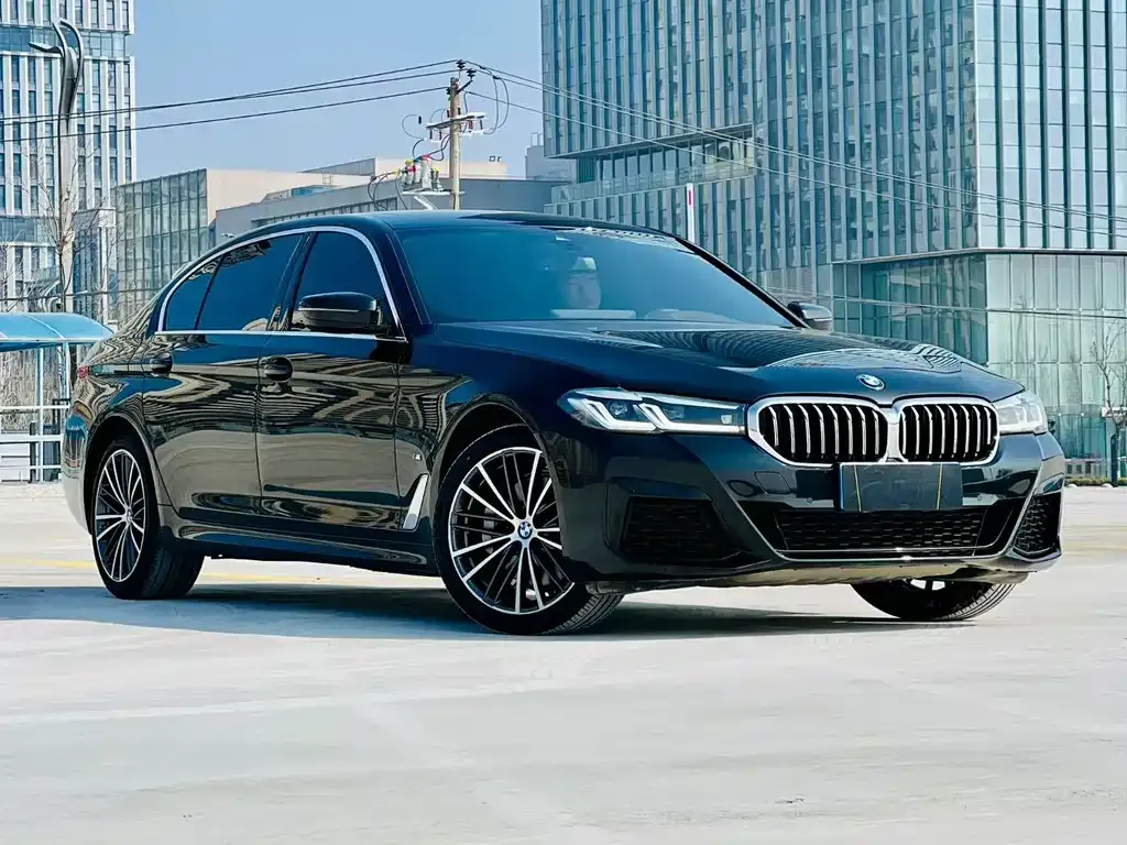 BMW 5 Series — фото 8