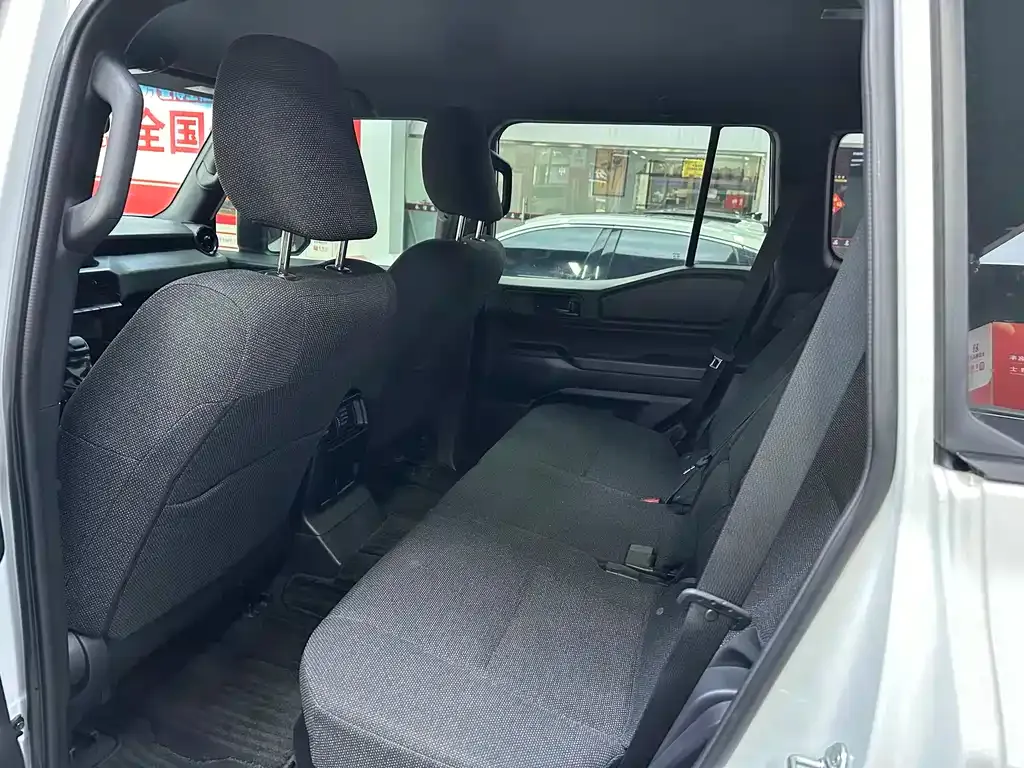 Toyota Prado 2024 из CN, фото 4