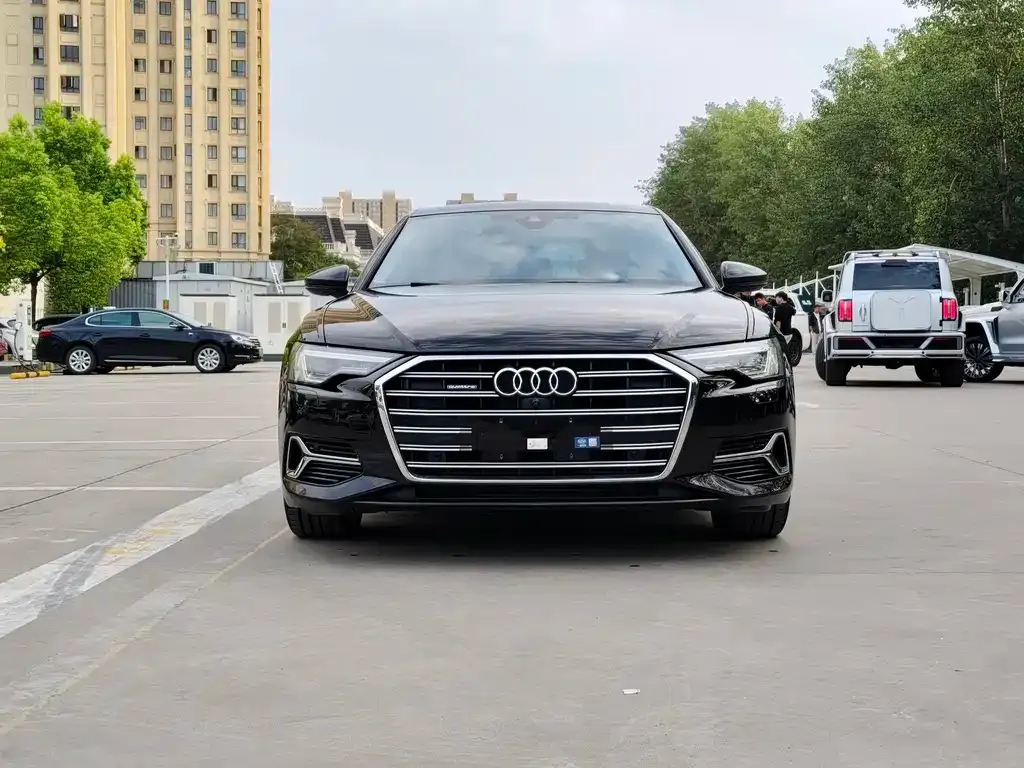 Audi A6L 2023 из CN, фото 2