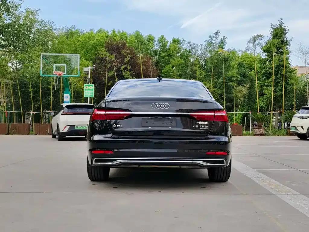 Audi A6L 2023 из CN, фото 5