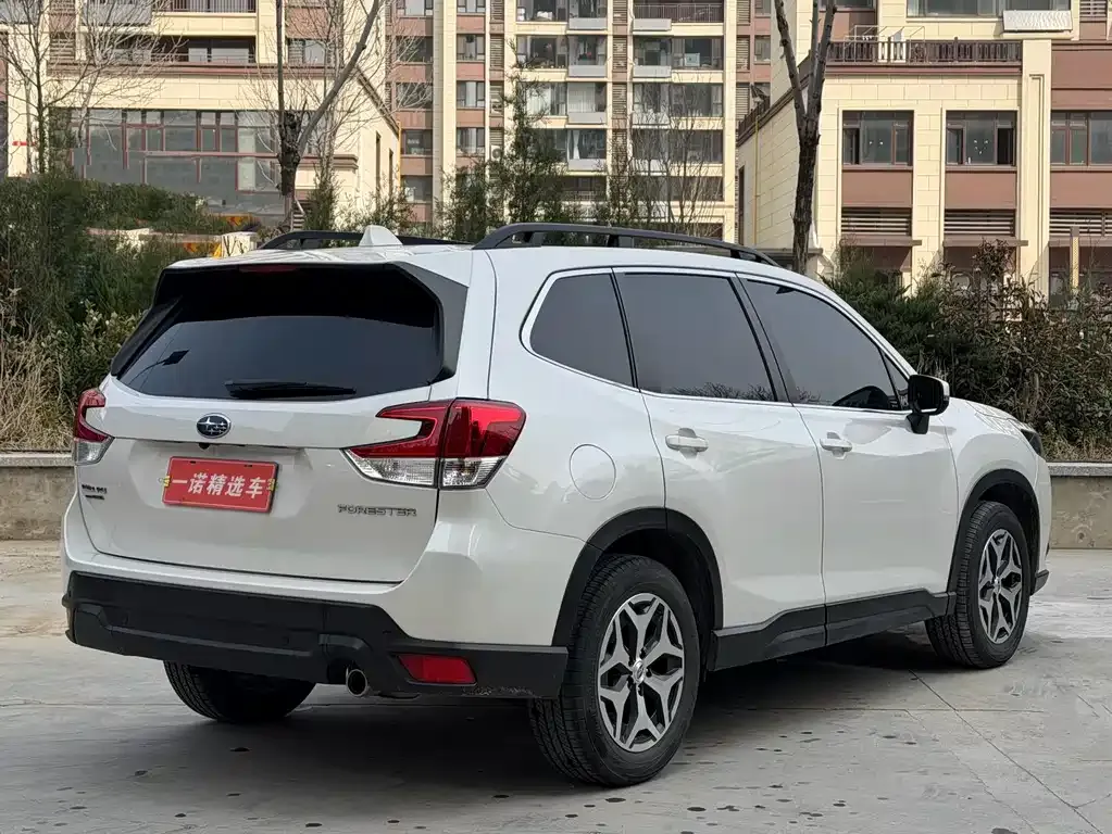 Subaru Forester 2022 из CN, фото 3