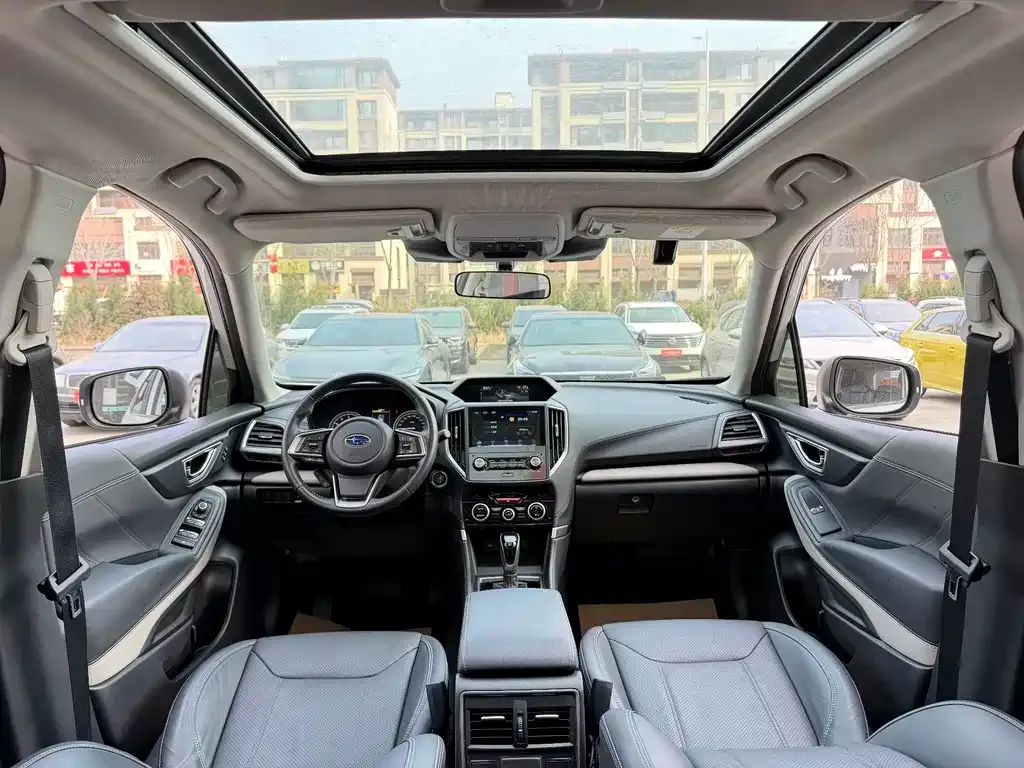 Subaru Forester 2022 из CN, фото 4