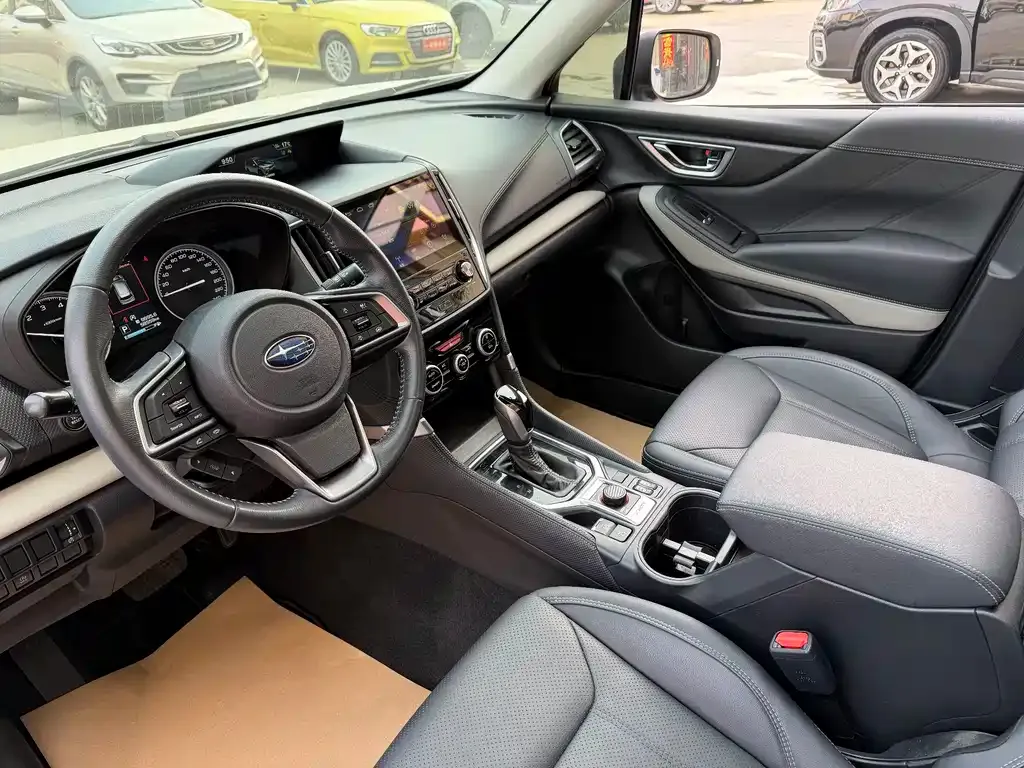 Subaru Forester 2022 из CN, фото 8