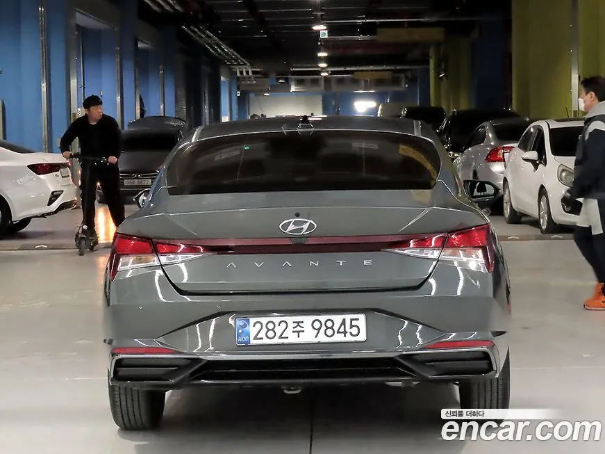 Hyundai AVANTE — фото 5