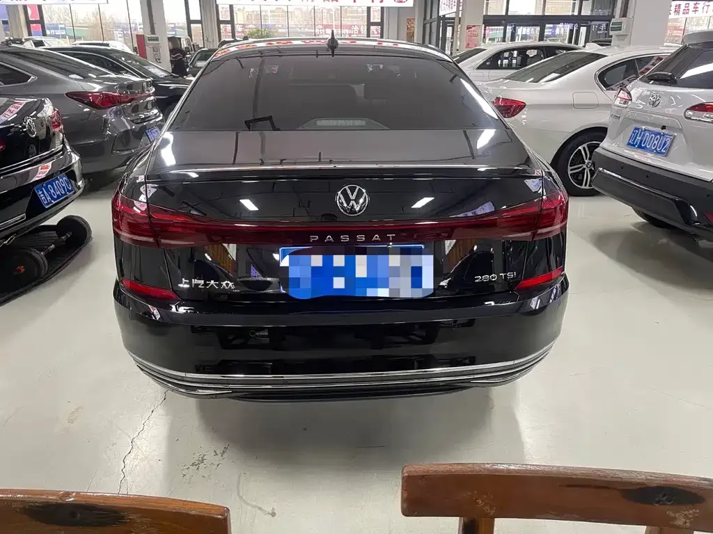 Volkswagen Passat — фото 8