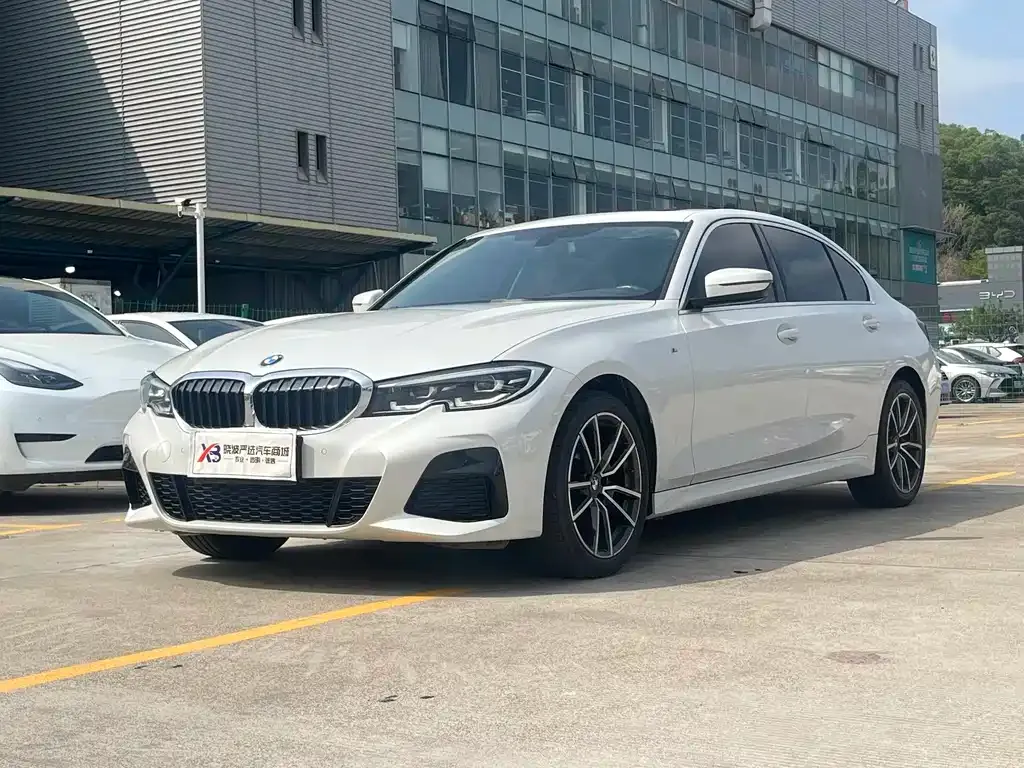 BMW 3 Series — фото 1