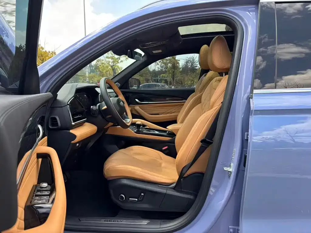 Geely Xingyue L EREV 2022 из CN, фото 2