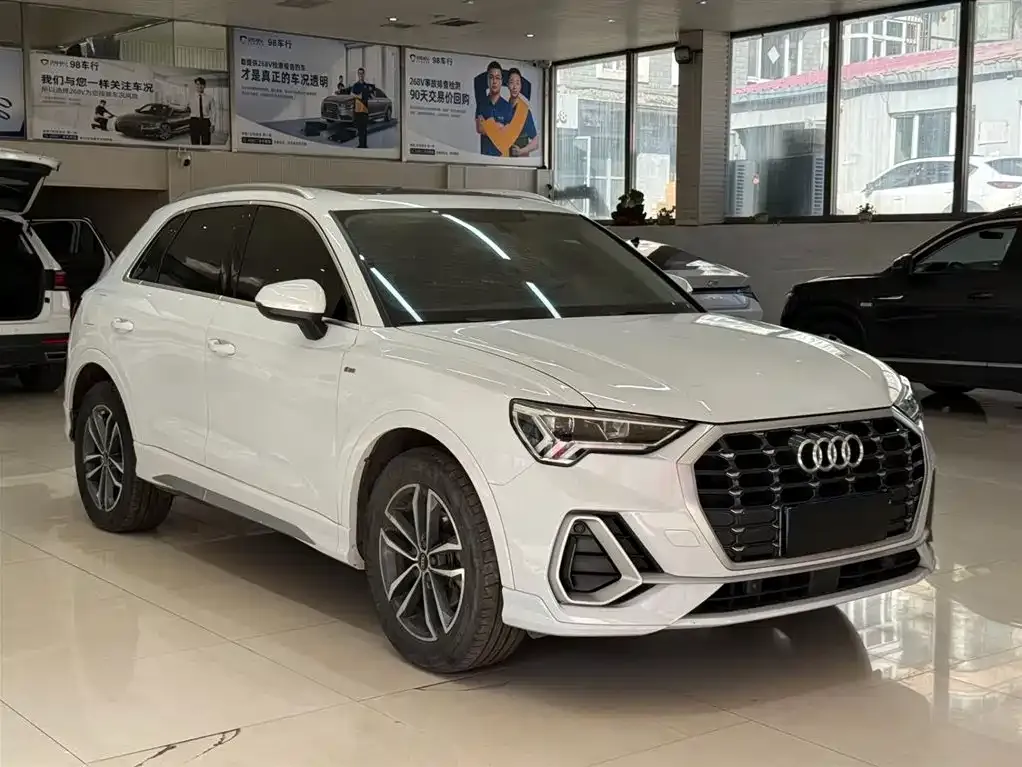 Audi Q3 — фото 10