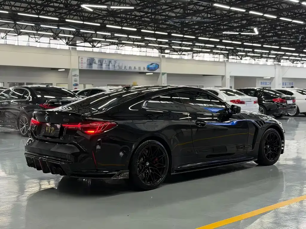 BMW M4 2025 из CN, фото 9
