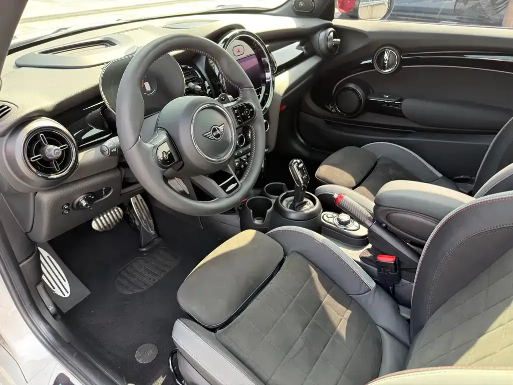 MINI JCW (John Cooper Works) 2021 из CN, фото 4