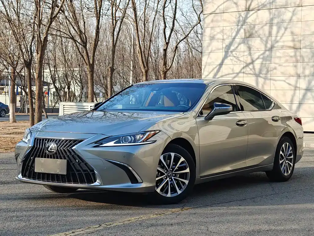 Lexus ES 2023 из CN, фото 1