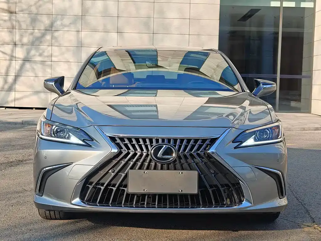Lexus ES 2023 из CN, фото 6