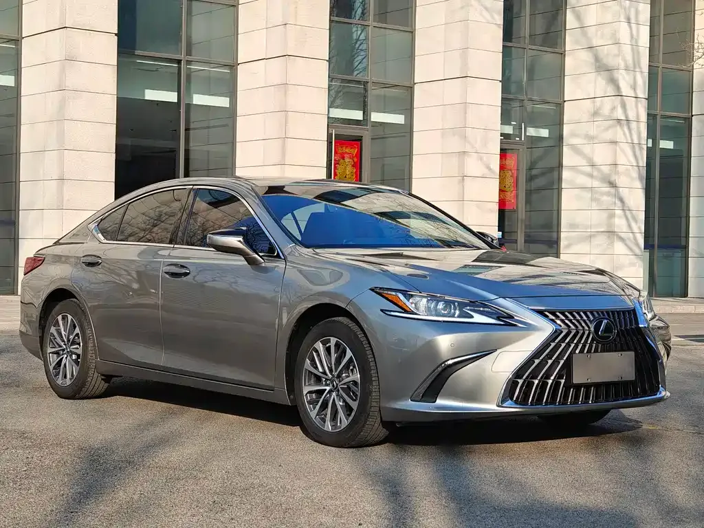 Lexus ES 2023 из CN, фото 5