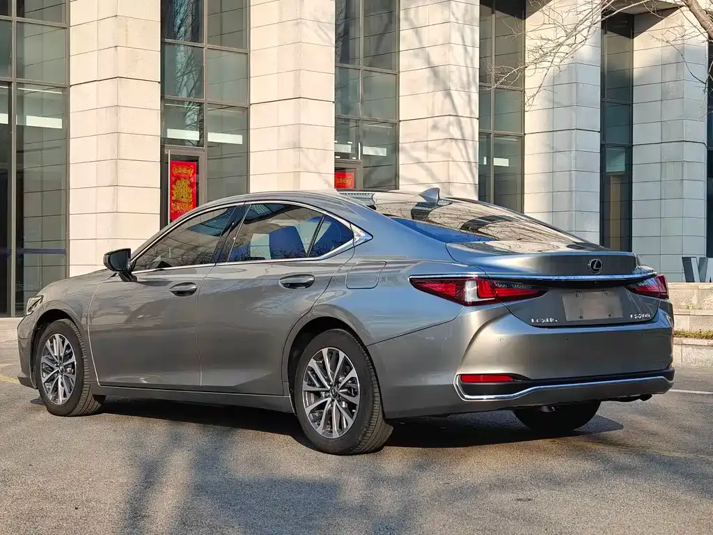 Lexus ES 2023 из CN, фото 4