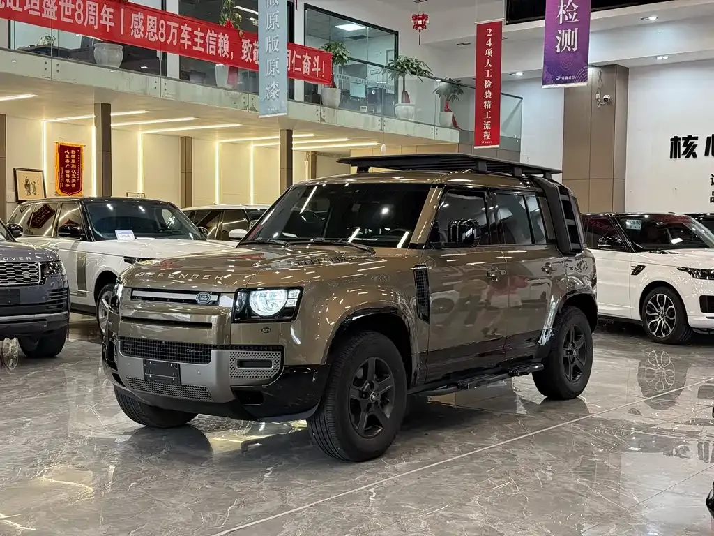 Land Rover Defender — фото 1