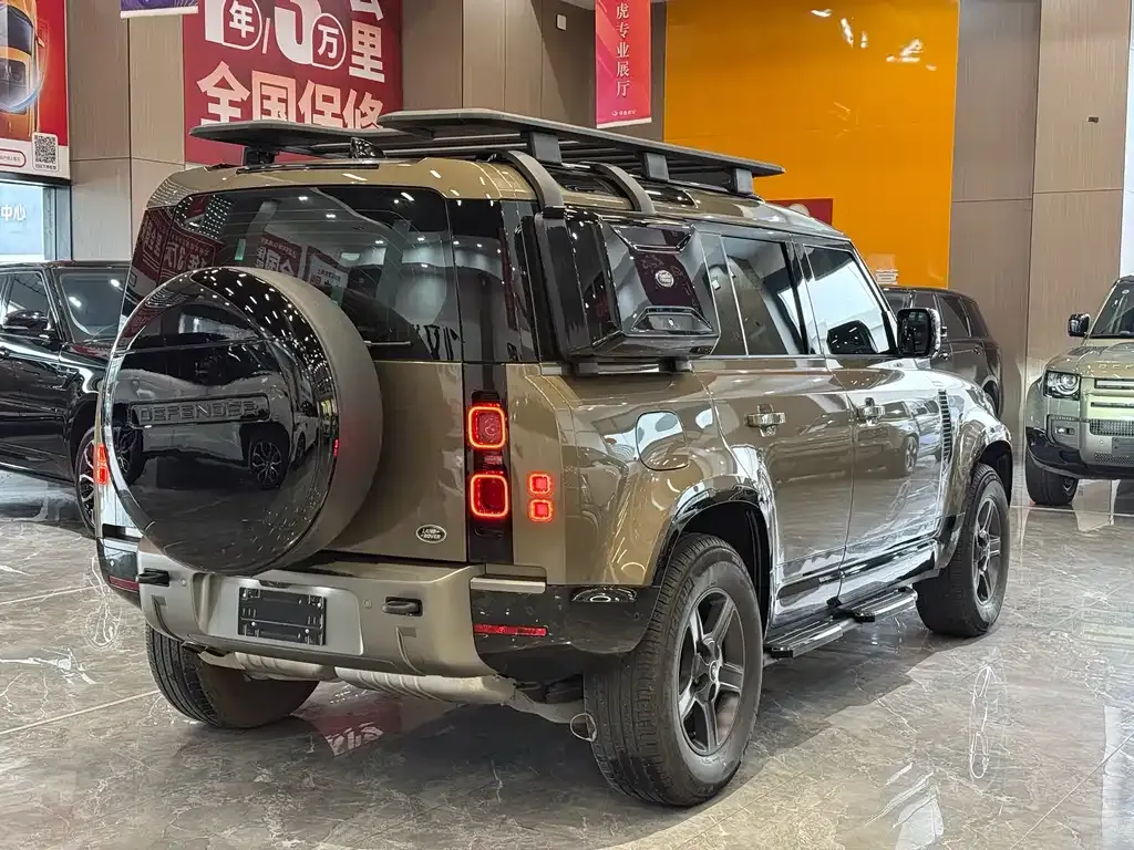 Land Rover Defender — фото 8