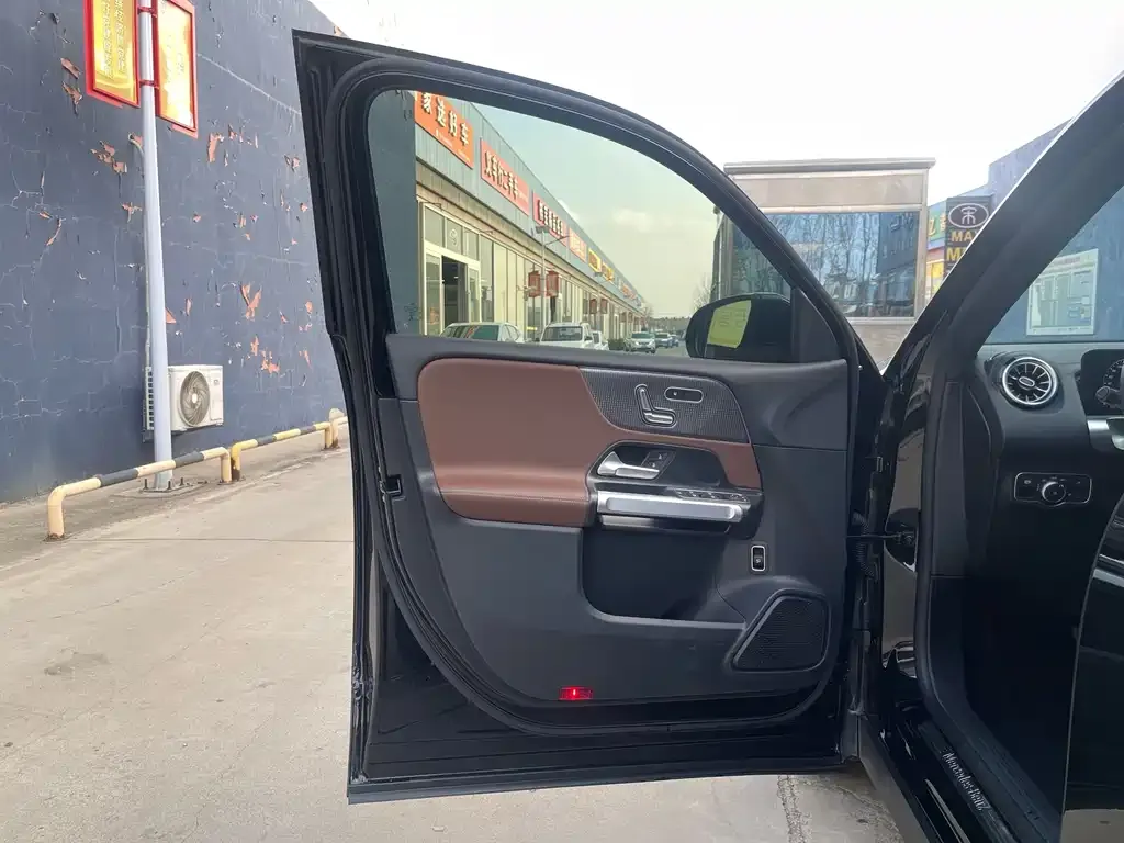 Mercedes-Benz GLB 2023 из CN, фото 3