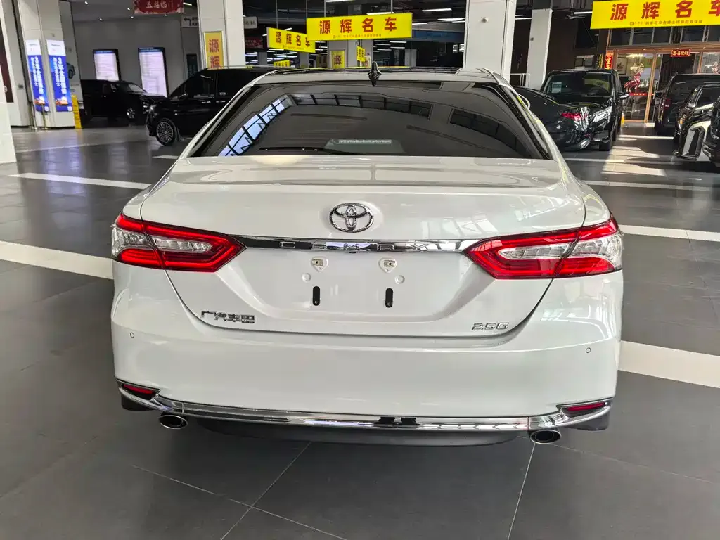 Toyota Camry 2023 из CN, фото 8