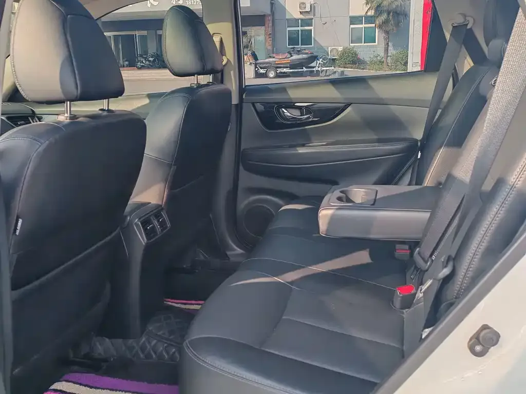 Nissan X-Trail 2021 из CN, фото 4