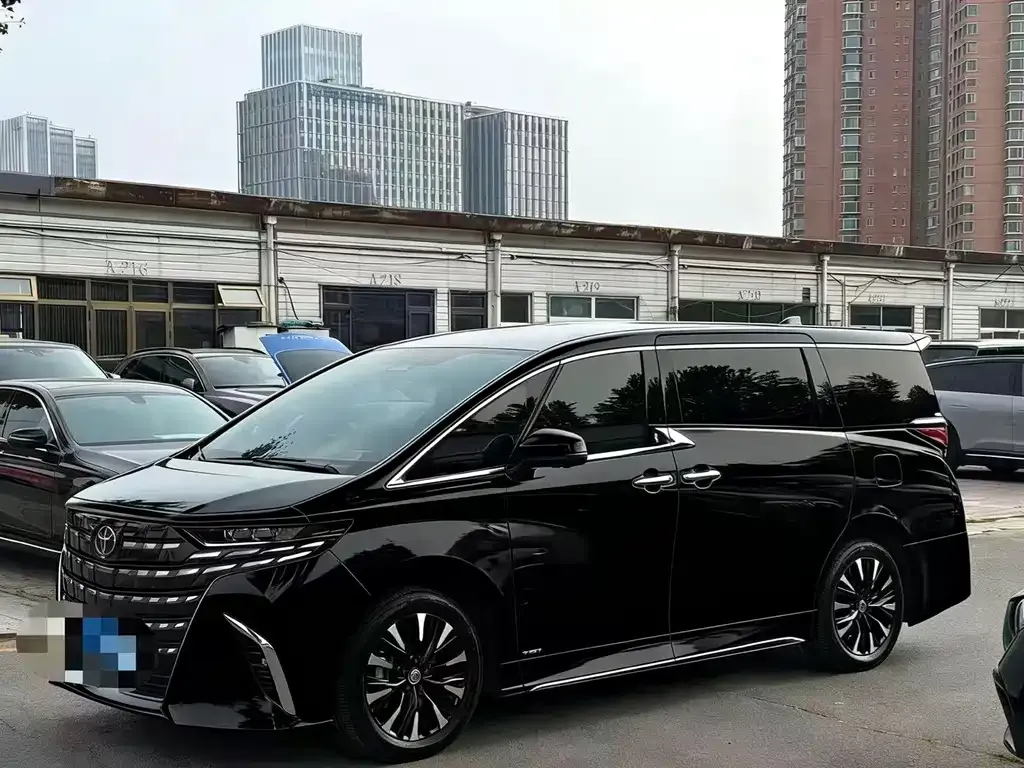 Toyota Alphard 2024 из CN, фото 1