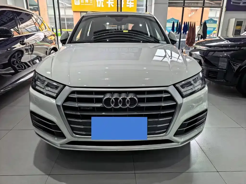 Audi Q5L 2021 из CN, фото 7