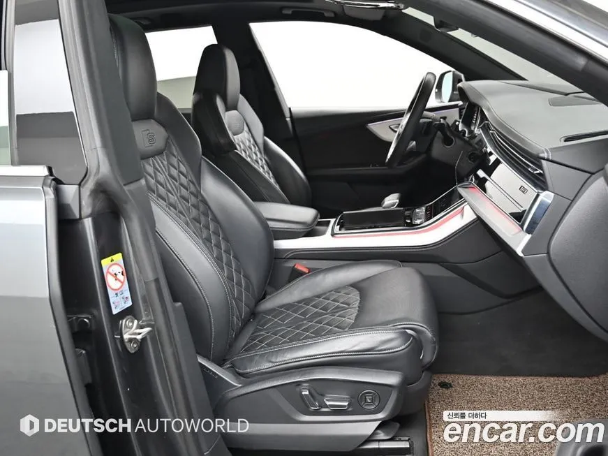 Audi Q8 2021 из KR, фото 4