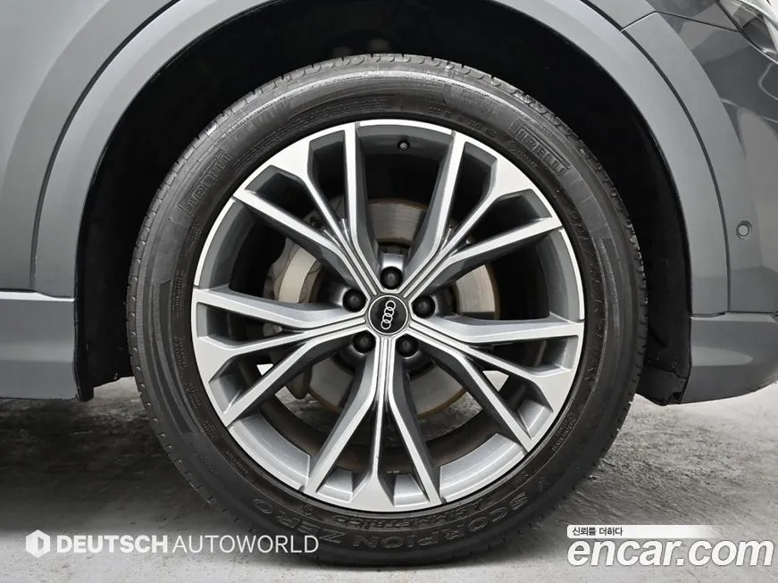 Audi Q8 2021 из KR, фото 5