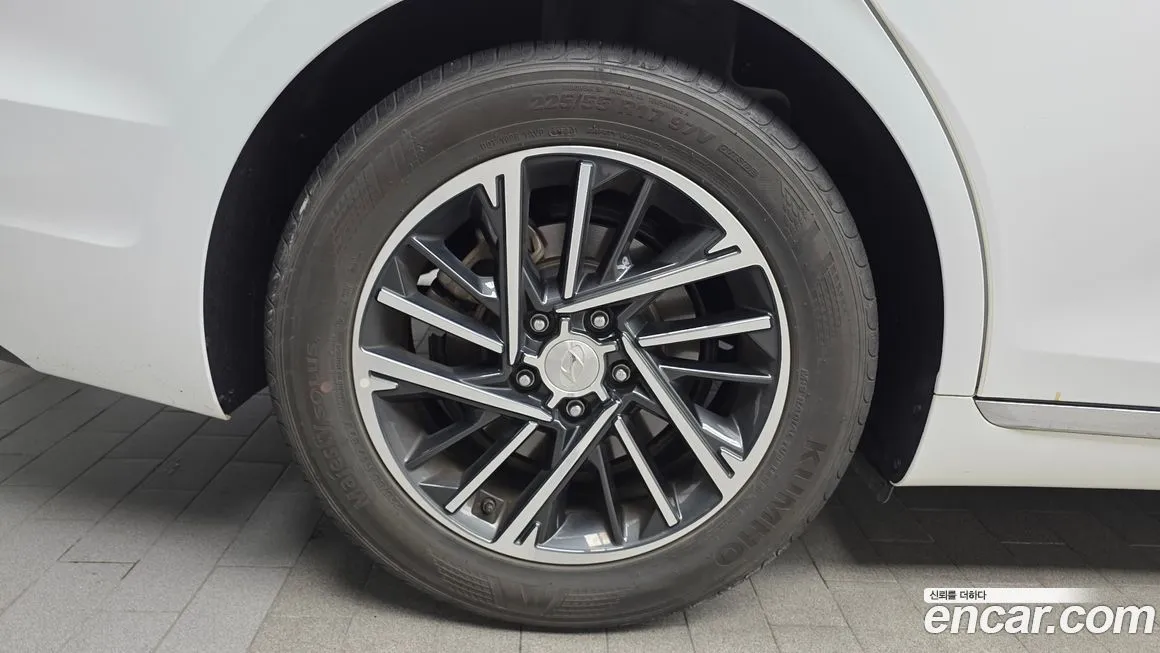 Hyundai Grandeur 2021 из KR, фото 2