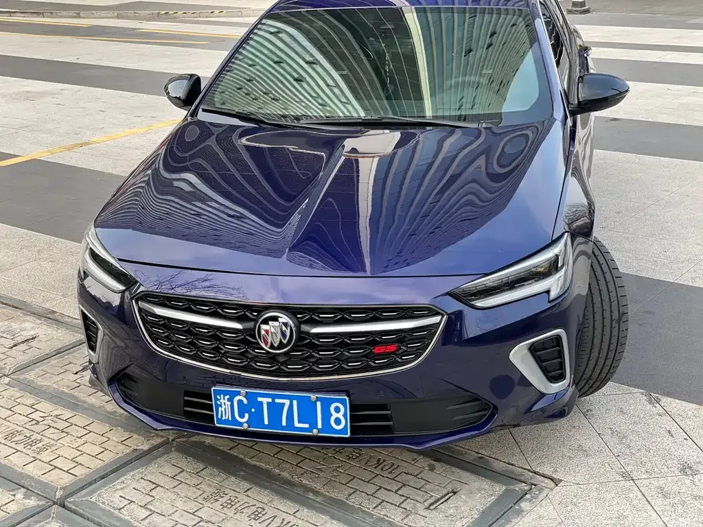 Buick Regal — фото 1