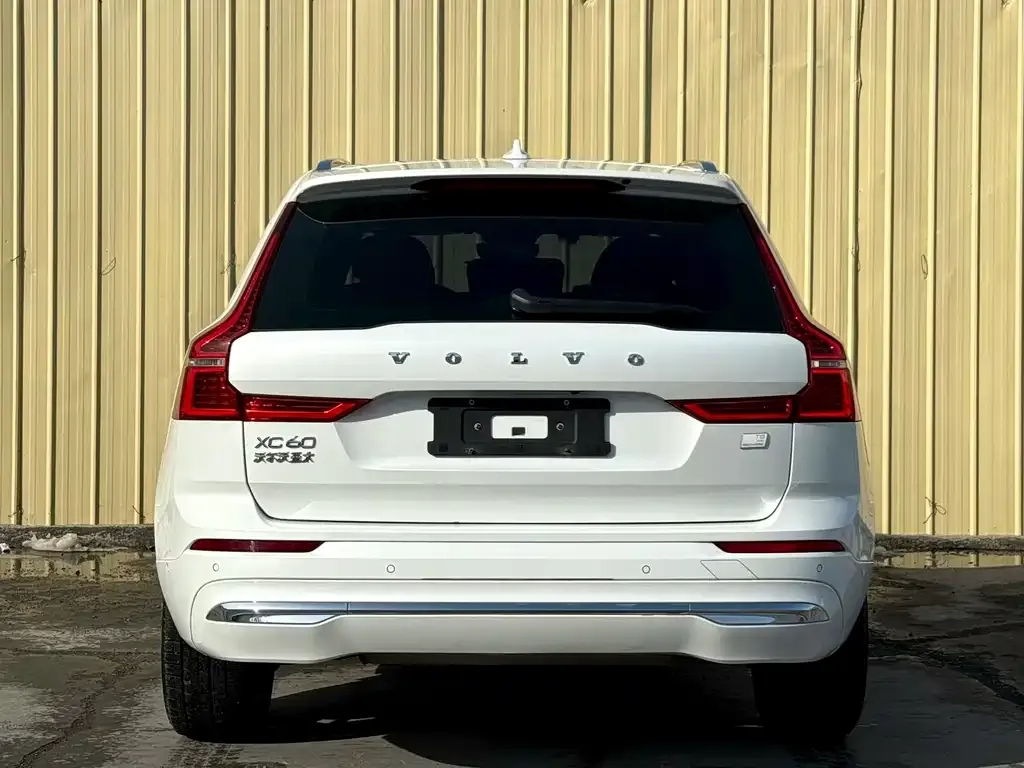 Volvo XC60 PHEV 2021 из CN, фото 5
