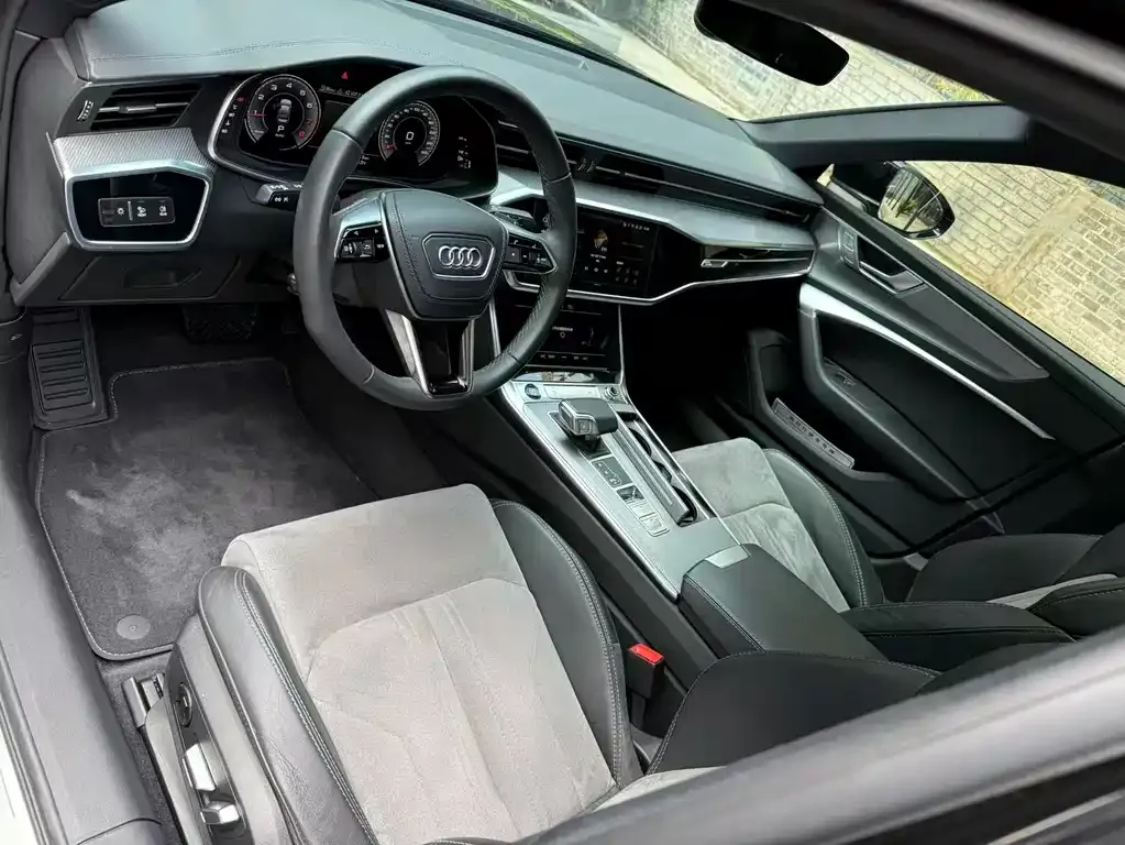 Audi A6L — фото 2