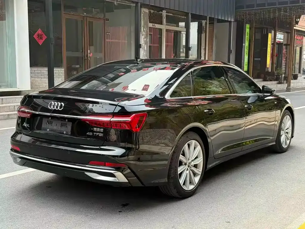 Audi A6L — фото 5