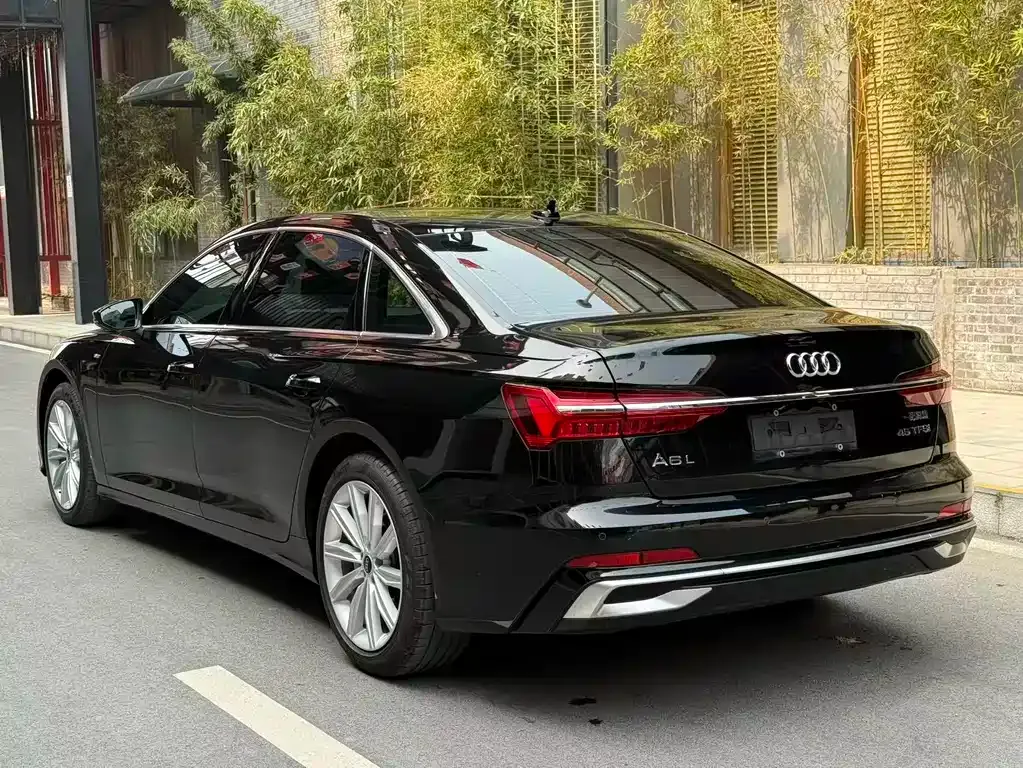 Audi A6L — фото 6