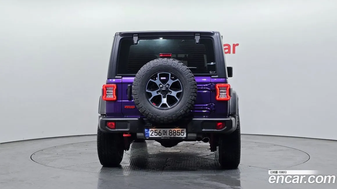 Jeep Wrangler 2023 из KR, фото 3