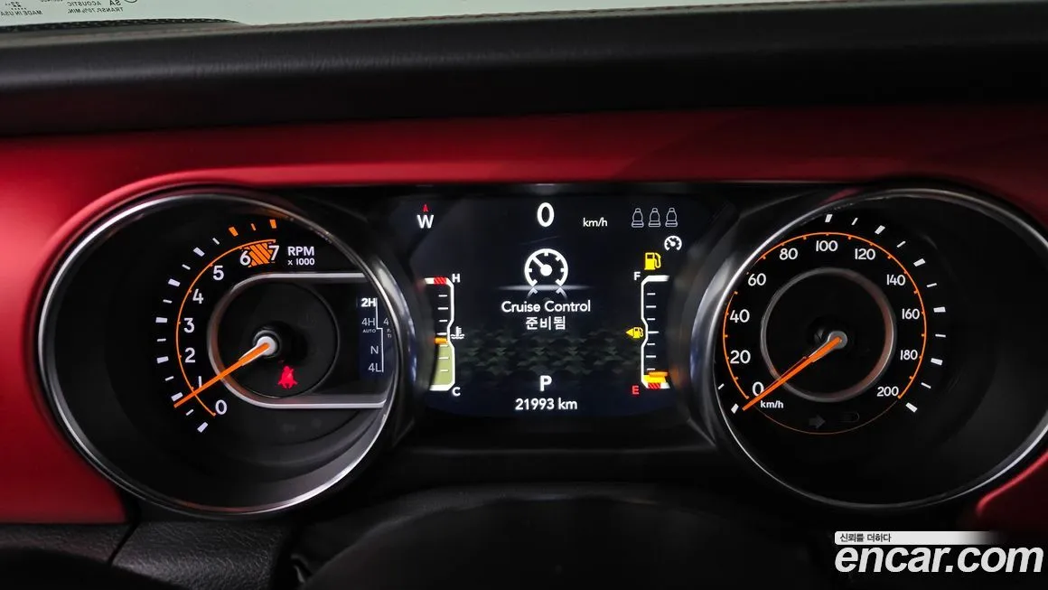 Jeep Wrangler 2023 из KR, фото 4