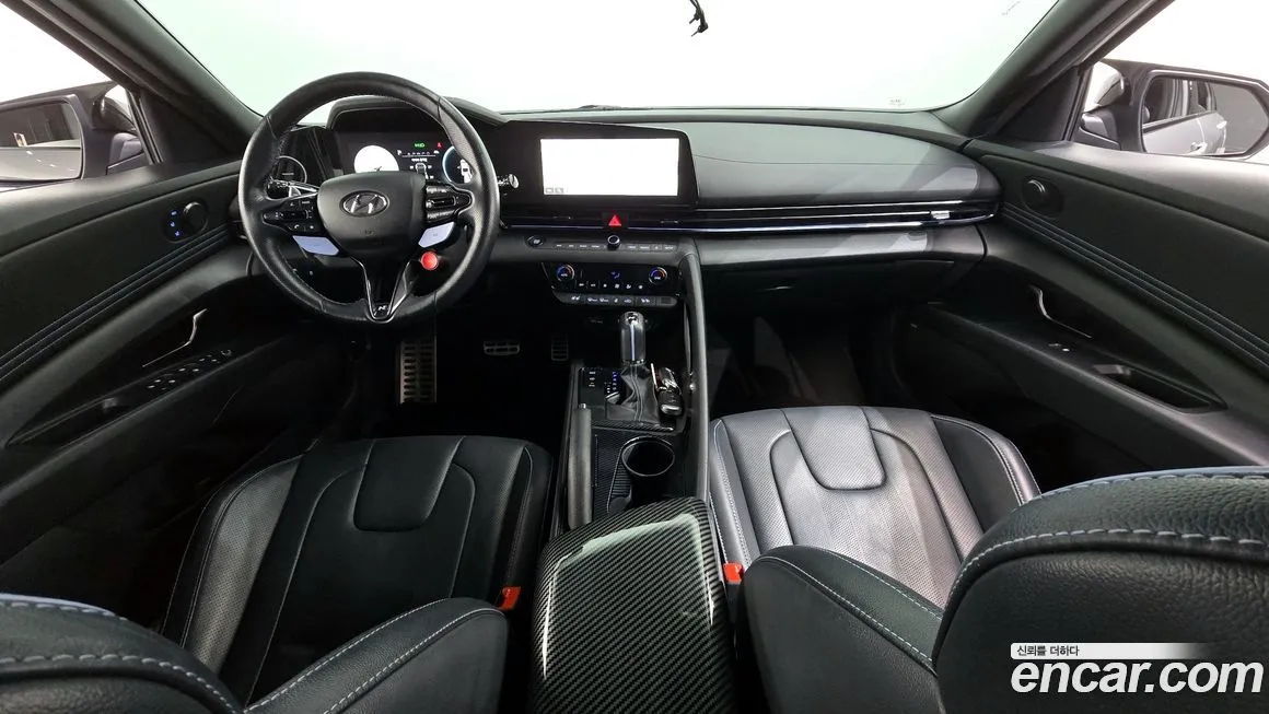 Hyundai AVANTE — фото 3